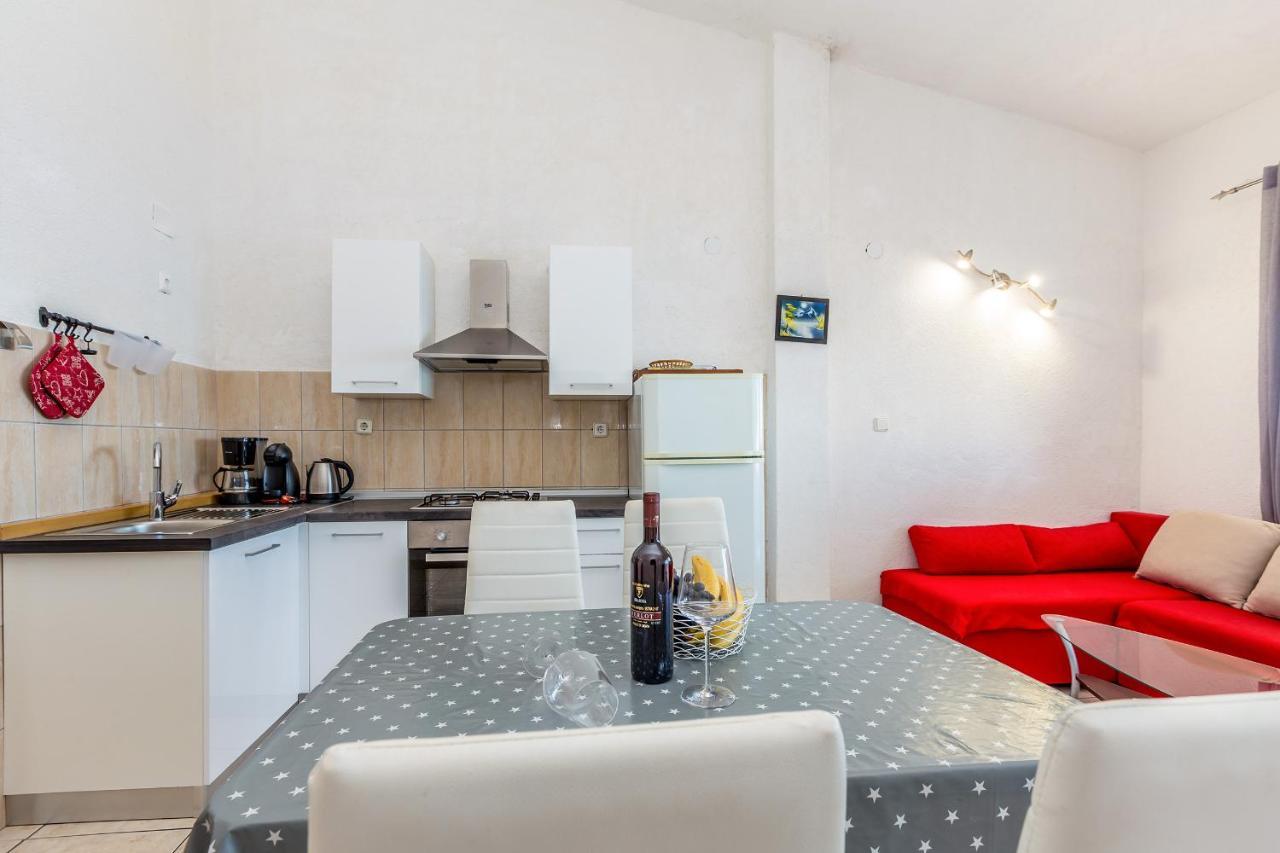 Private Accommodation Stara Baška Exteriér fotografie