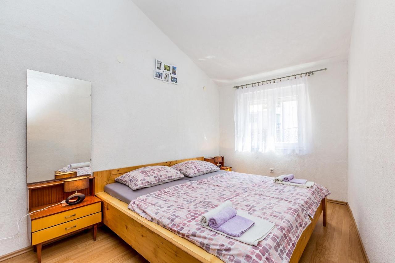 Private Accommodation Stara Baška Exteriér fotografie