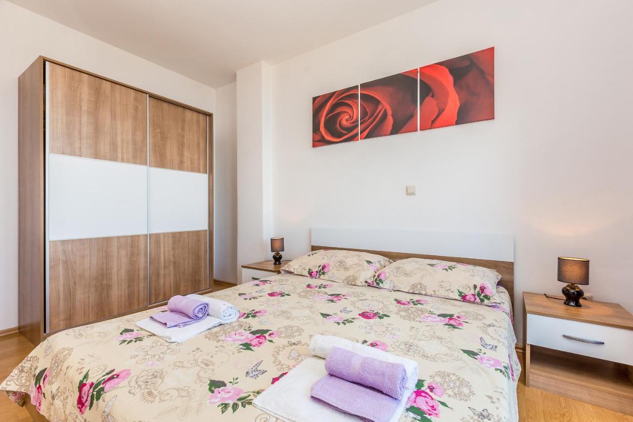 Private Accommodation Stara Baška Exteriér fotografie